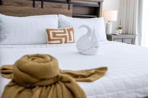 Spacious, 3BD City Center Apt