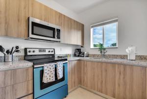 Magical 2 BR Apartment - Best Area in Miami