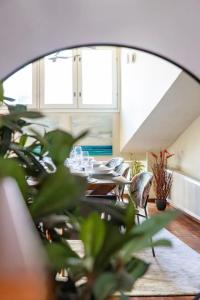 Penthouse Loft with Jacuzzi and Sauna