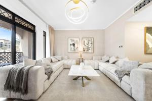 Full Burj View - Souk vibe one-bedroom apartment