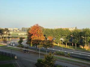 t2 lumineux avec balcon