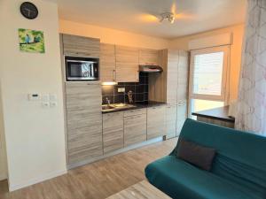 t2 lumineux avec balcon