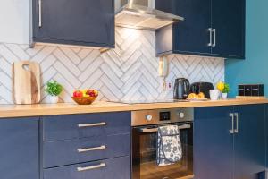 The Ground Floor Getaway with Free Parking