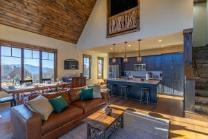 The Lookout at Eagles Nest