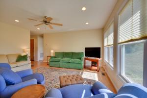 Peaceful and Convenient Country Retreat in Lexington