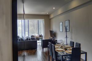 Reforma 284 King Size SUITE Swimming Pool, Parking & Kitchen