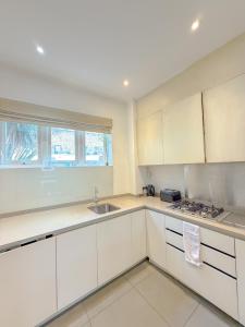 Spear Mews Apartments