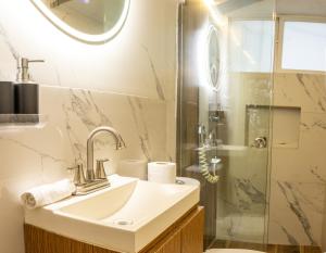 Mexico City Best Location Master Suite with Air Conditioner