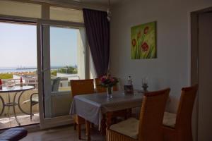 Inselblume 75 - Gemütliche Ferienwohnung mit Balkon und Meerblick