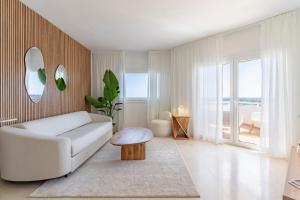 Sea View Apartment Estepona - 800 m From the Beach