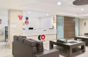 Super Townhouse Halcyon Deccan Inn Near Shilparamam