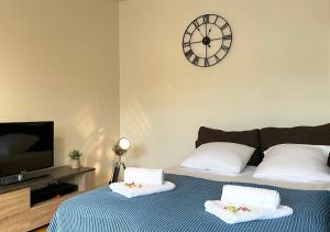 Appartement 60m2 - 6 pers max - dernier étage - Parking gratuit - Paris Montrouge - Métro 4min - spacieux, calme et ensoleillé - Free Wifi