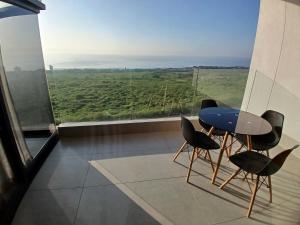 Sleek 3BD Ocean-View Apartment Umhlanga Ridgeside