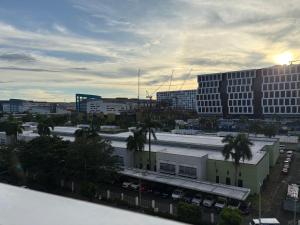 Mall of Asia View Condo Living - Shore