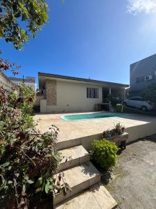 Casa ampla e com piscina nos Ingleses - Florianópolis