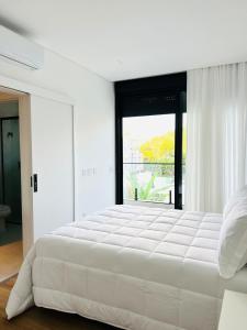 House with pool in Canajurê