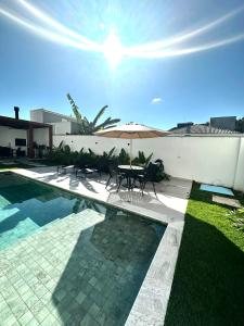 House with pool in Canajurê