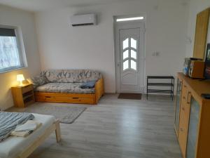 Ház a tónál szelid