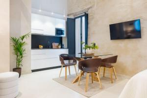 Luxurious studio with Jacuzzi in Casa Pilatos