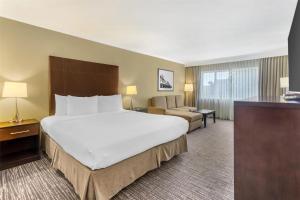 Best Western Plus Garden Court Inn