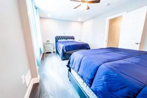 Perfect 6BR Stay Near Niagara Falls & Attractions