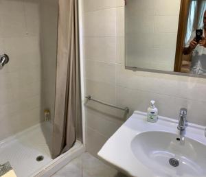 GoodVenice Canal view HarrysClass