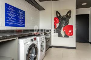 Studio c piscina no terraço 900m da praia