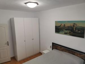 Manila-home,2 baños-Bathrooms