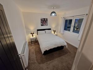 Edinburgh West Luxury 5 Bedroom Home