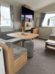 Seaside Charm Cabin Retreat in Rhyl