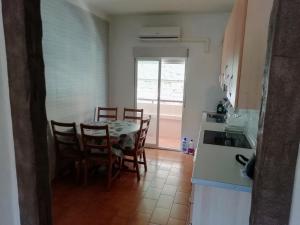 Manila-home,2 baños-Bathrooms