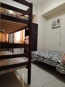 2 Bedroom with Balcony Staycation Infront of Moa,Sea Residences Tower A, Near Arena , Smx, Picc, Dfa Macapagal, World Trade, Star City, Ayala Mall, & Naia Sea Residences Tower A