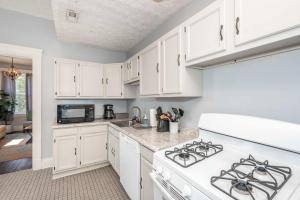 Queen City Suites 2 - For 4