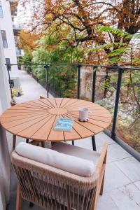 WroclawGuide Riverview Old Town Apartment - Gemütliche Wohnung mit Flussblick in bester Lage