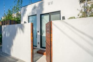 Brand New Studio in Mar Vista