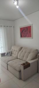 Apto na Praia Grande Gov Celso Ramos a 100 metros da praia 2 quartos sendo 1 suíte