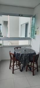 Apto na Praia Grande Gov Celso Ramos a 100 metros da praia 2 quartos sendo 1 suíte