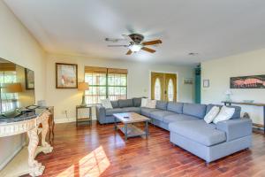 Waterfront Pass Christian Oasis about 2 Mi to Beach!