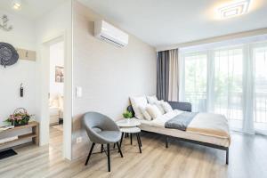 New central apartment with balcony