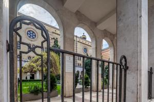 Ultra Central - Quiet Sleep - Large