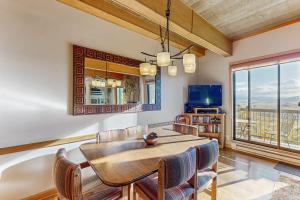 Storm Meadows Club A 215