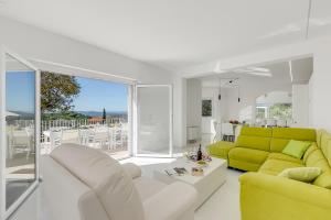 Amazing Villa Chimera White View Pool&Gym - Happy Rentals