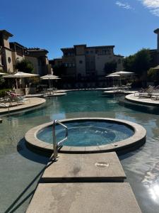 Inviting 2BR Condo in Mavila Resort at Quivira