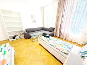 Comfortable Rooms in Wiener Stadthalle area G4