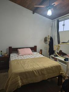 Casa com piscina privativa e churrasqueira