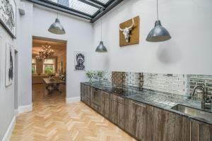 The Victorian Residence