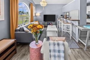 Blue Haven Cottage - 4 mins to White Sandy Beach, 4 mins to Bay, PET Friendly, Fire Pit