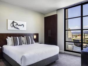 Mantra Hindmarsh Square