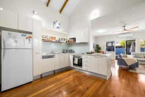 Rocky Shores Hideaway