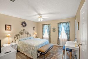 Suite Carolina Life is Better by the Beach